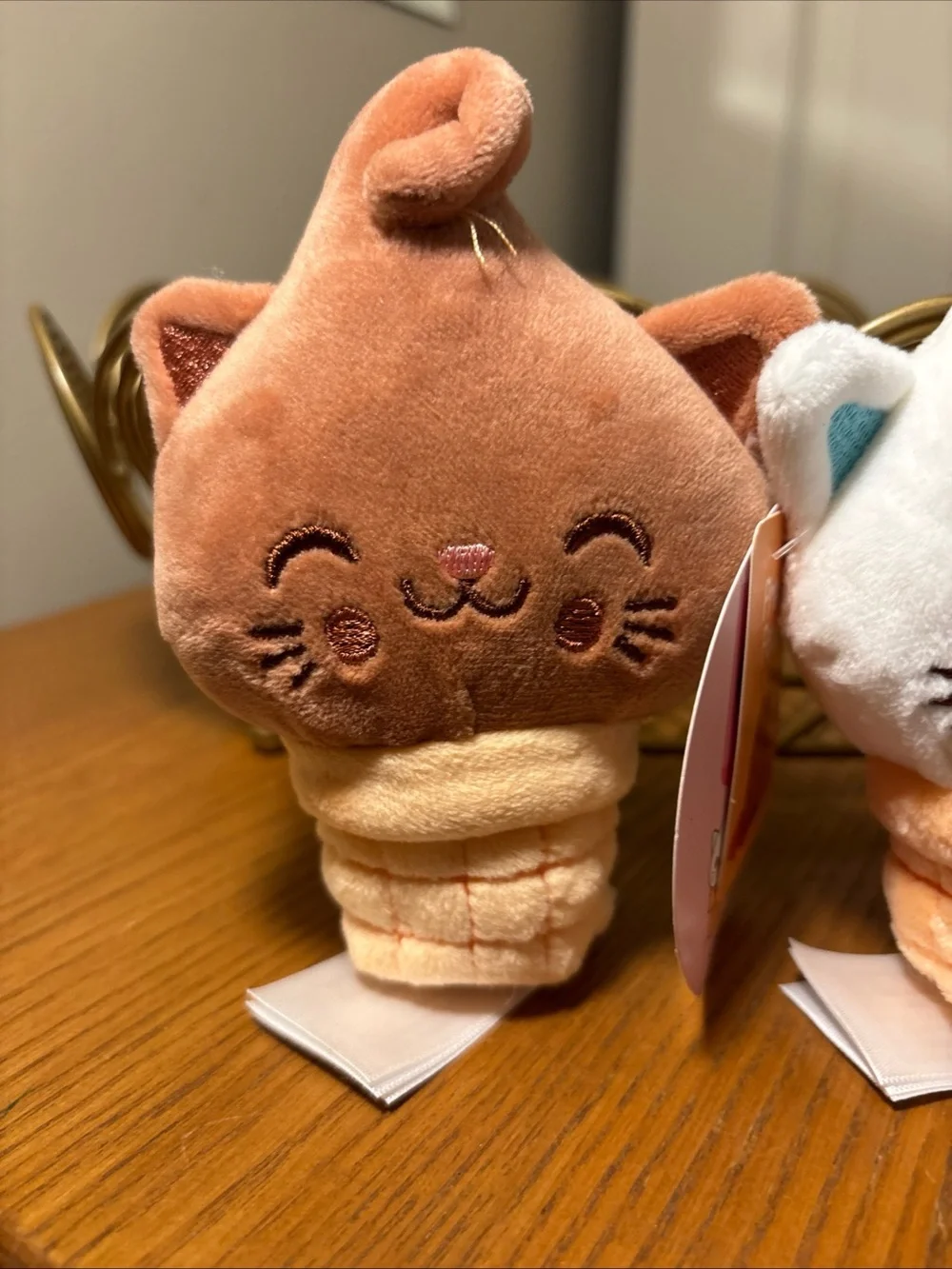 2 Dan Dee scented kitty comes nwt